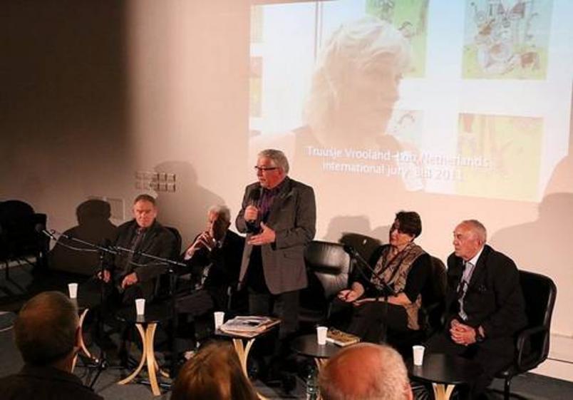 BIB – HVIEZDNE OKAMIHY ILUSTRÁCIE BIB – HVIEZDNE OKAMIHY ILUSTRÁCIE