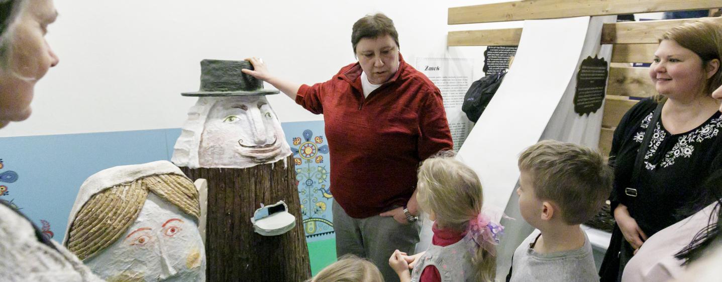 Čítame a kreslíme s Katarínou Nádaskou Čítame a kreslíme s Katarínou Nádaskou