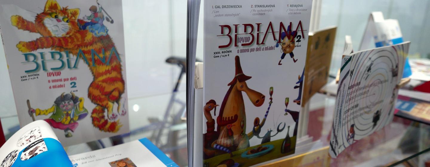 BIBLIOTÉKA BIBLIOTÉKA